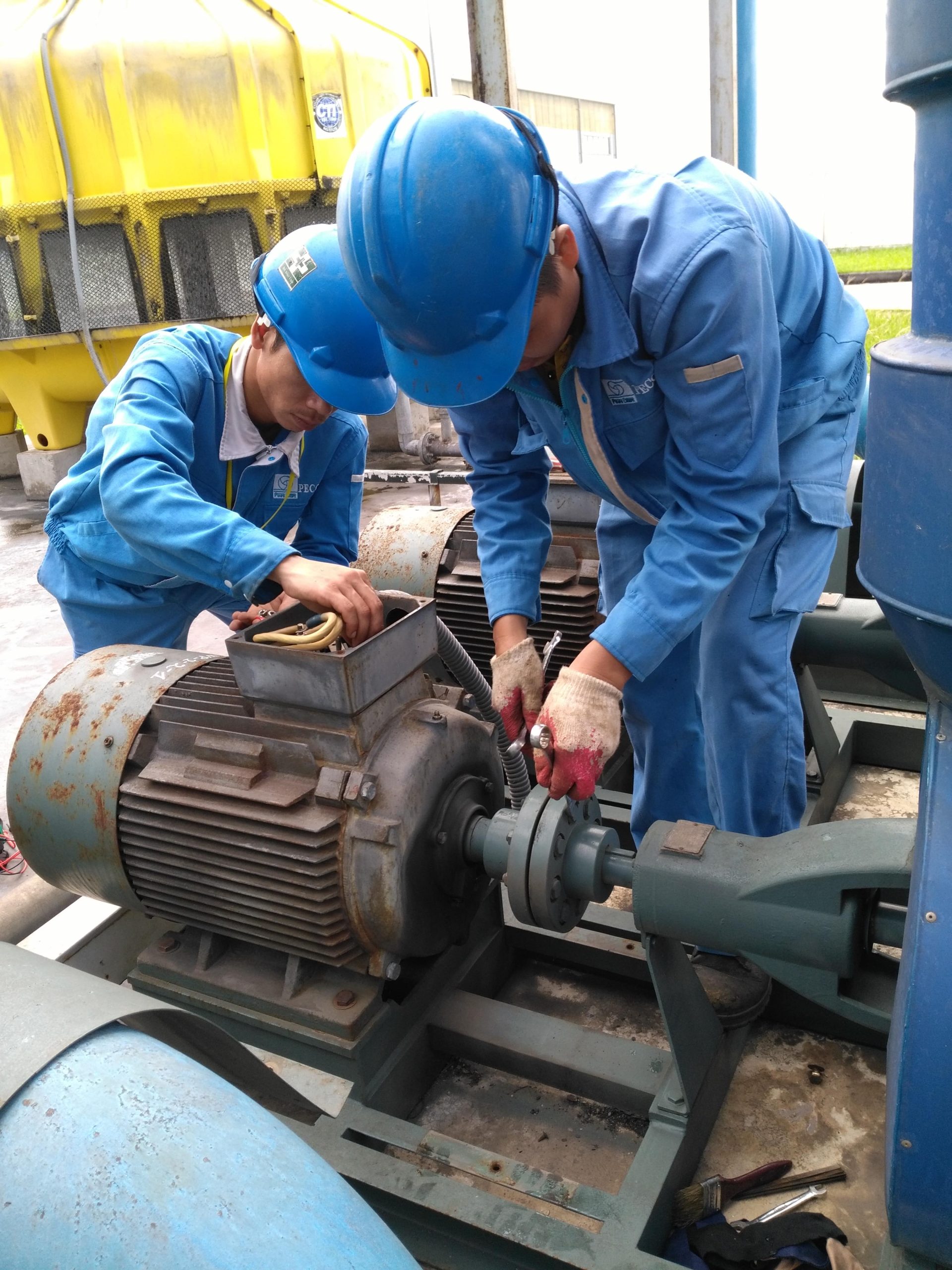 Dịch vụ kỹ thuật-